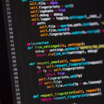 Pantalla con código de programación en un entorno de desarrollo
