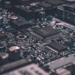 Circuito electrónico que representa la regulación europea de inteligencia artificial