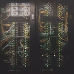 Centro de datos y servidores, imagen asociada a supercomputación e inteligencia artificial.