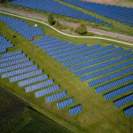 Instalación industrial de energía con paneles solares